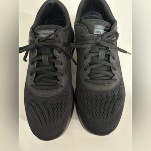 Sketchers sz 9 women’s